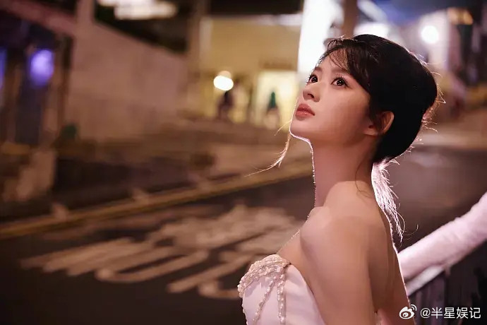 她真的不敢带耳环了