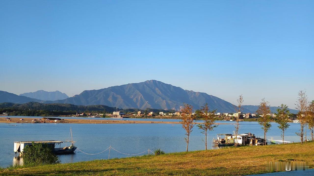 这一次可能连亲弟弟都会反面了，我是最傻的人，连累娘家人。贷款了，弟弟是坦保人