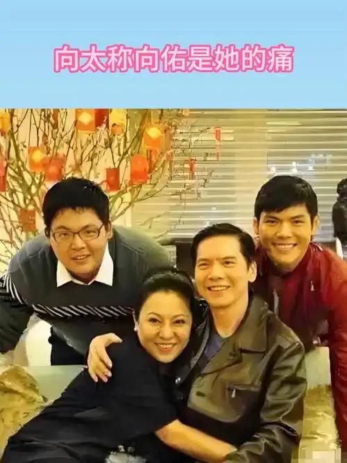 “向太后悔惯坏向佑”这一话题，让“慈母多败儿”再次成为焦点。一定程度上，我认同这