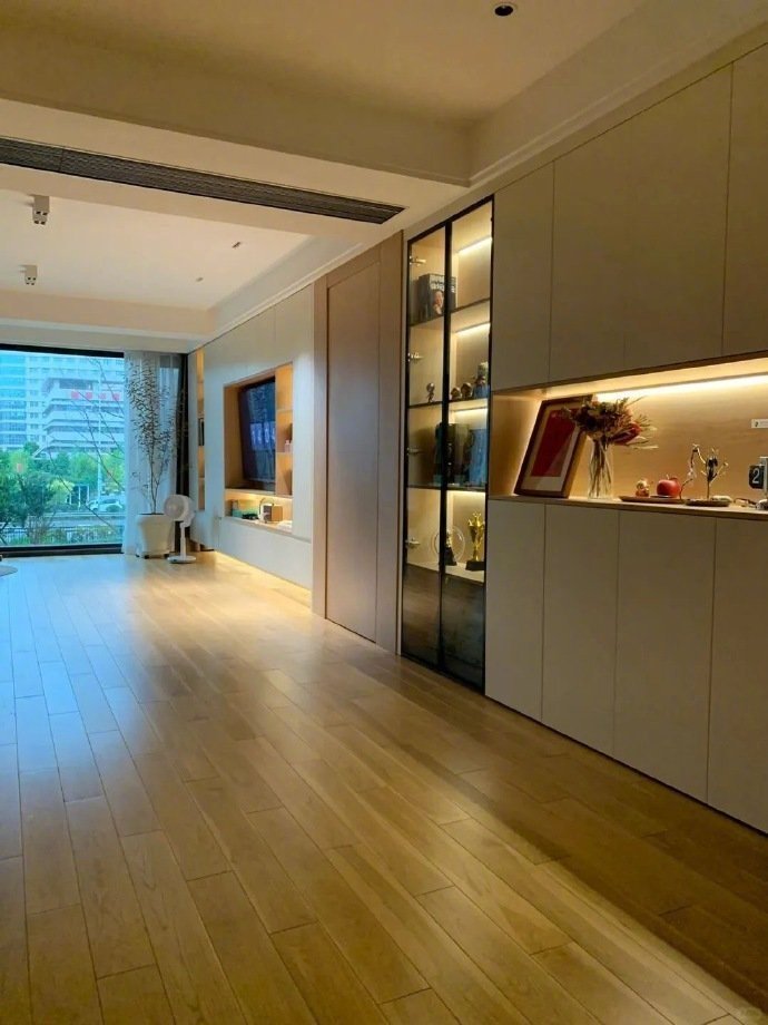 广州一对普通夫妻拒绝“过度装修”，把88㎡家布置得堪称教科书，真高级！