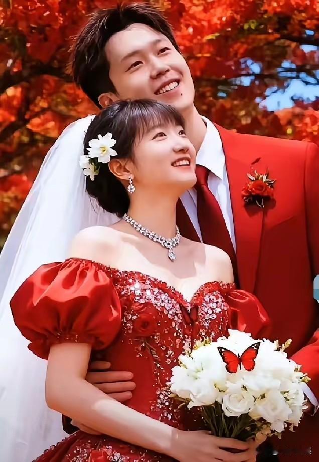 今天是谁又幸福了！莎莎和楚钦，好羡慕他俩，最好的年纪遇到最好的彼此，​