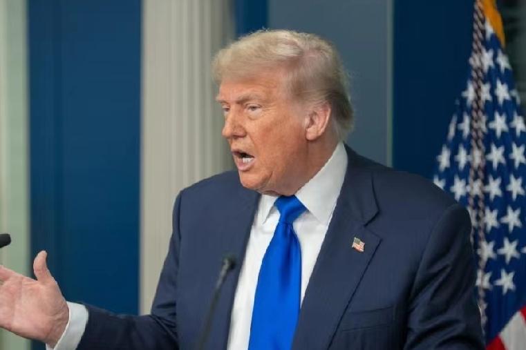 特朗普:并非针对中国，两国关系非常好！12月26日，《纽约时报》报道:“特朗