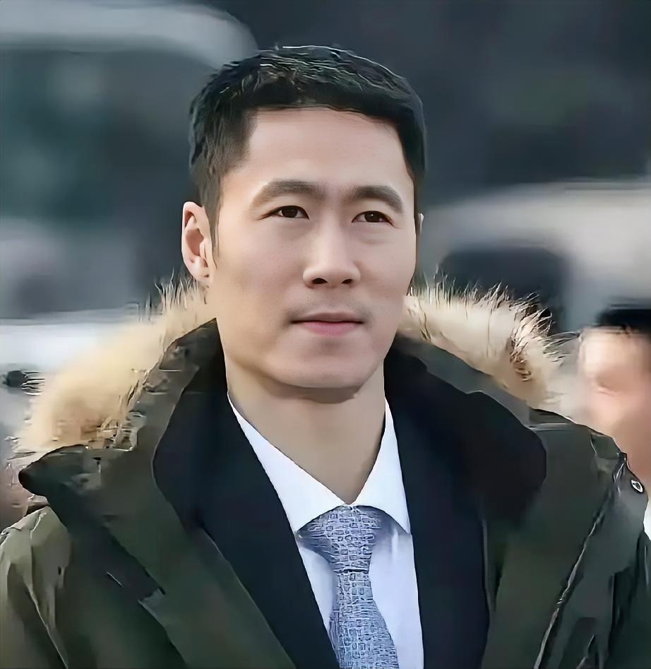 随着向鹏2-3弗朗西斯卡,王励勤要重新考虑奥运会第三人的选择了,他会怎么选?