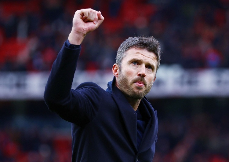 #卡里克计划带曼联重返巅峰#《每日镜报》报道，卡里克设定的计划打动了曼联的高层。