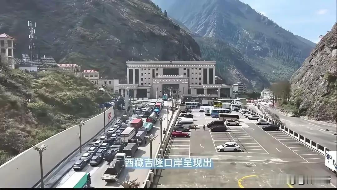 大胆猜测：新建的口岸将汇聚人类智慧，运用最新技术，打造成上、中、下的立体智能钢铁