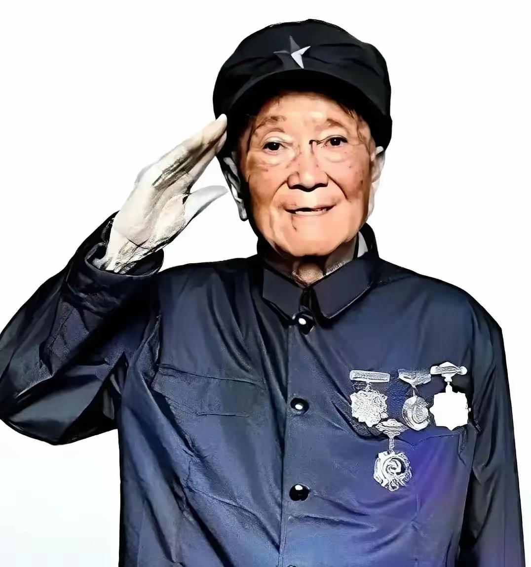 1955年授衔现场，一份档案让在场首长吃了一惊：29岁的向轩，军龄竟长达2