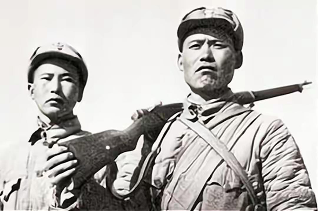 八路军第5支队，政委成中将，参谋长成少将，司令1950年被枪决！1955年授