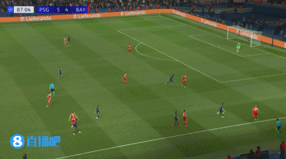 比赛节奏太快，强度太大，边后卫压力都大。反过来说拜仁确实韧性足，替补凑不足两个能