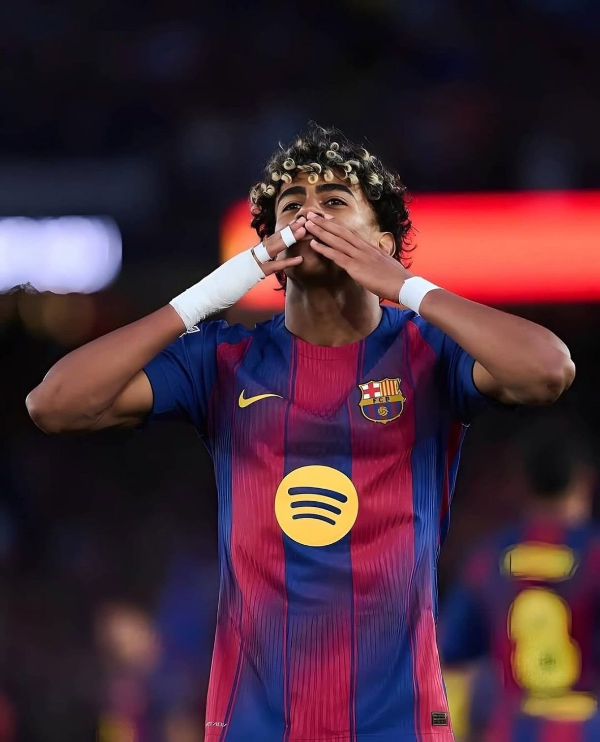 亚马尔ins更新🆕：这次受伤让我不得不在最想上场比赛的时候缺席，这种痛苦难以言