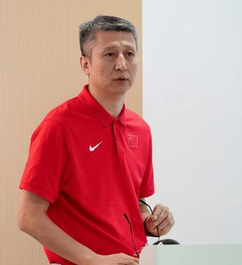 中国男篮举行了亚洲杯总结大会，据中国男篮官方消息，为备战2028年奥运会，在上周