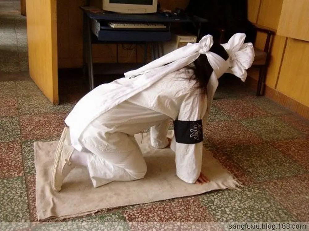 搭伙过日子的后果昨天听到一个坏消息，闺蜜找的老公去世了，她老公刚退休，她是二