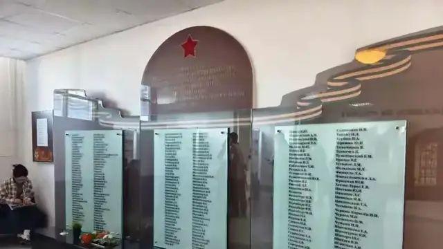 “旭日旗留学生”被遣返, 俄罗斯做对了, 我们该怎么做?