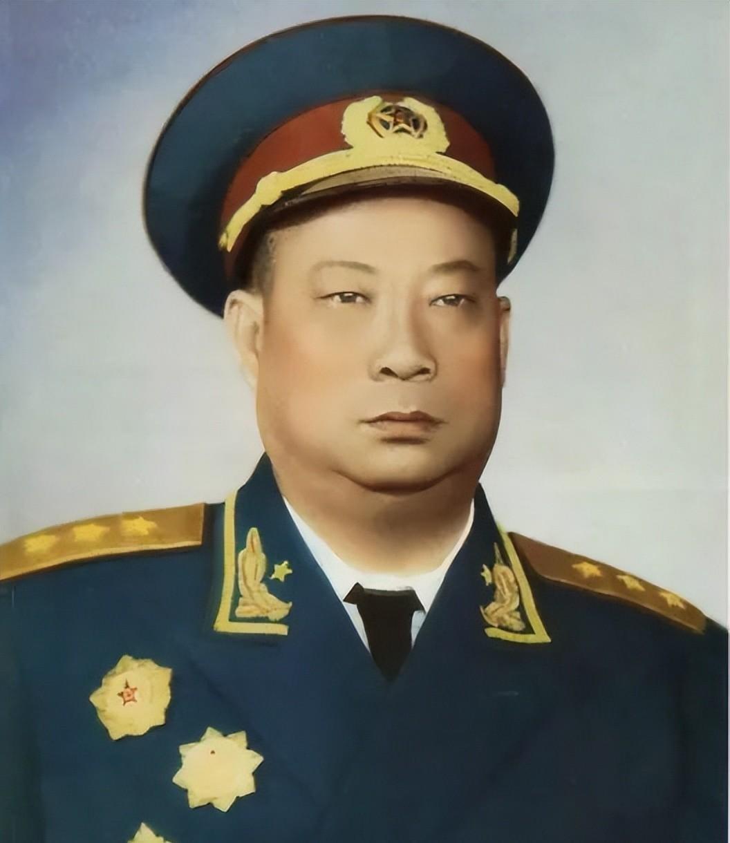 贺炳炎毛主席特批免敬军礼，唯一准兵团级开国上将，摔彭德怀电话他为何敢如此？19