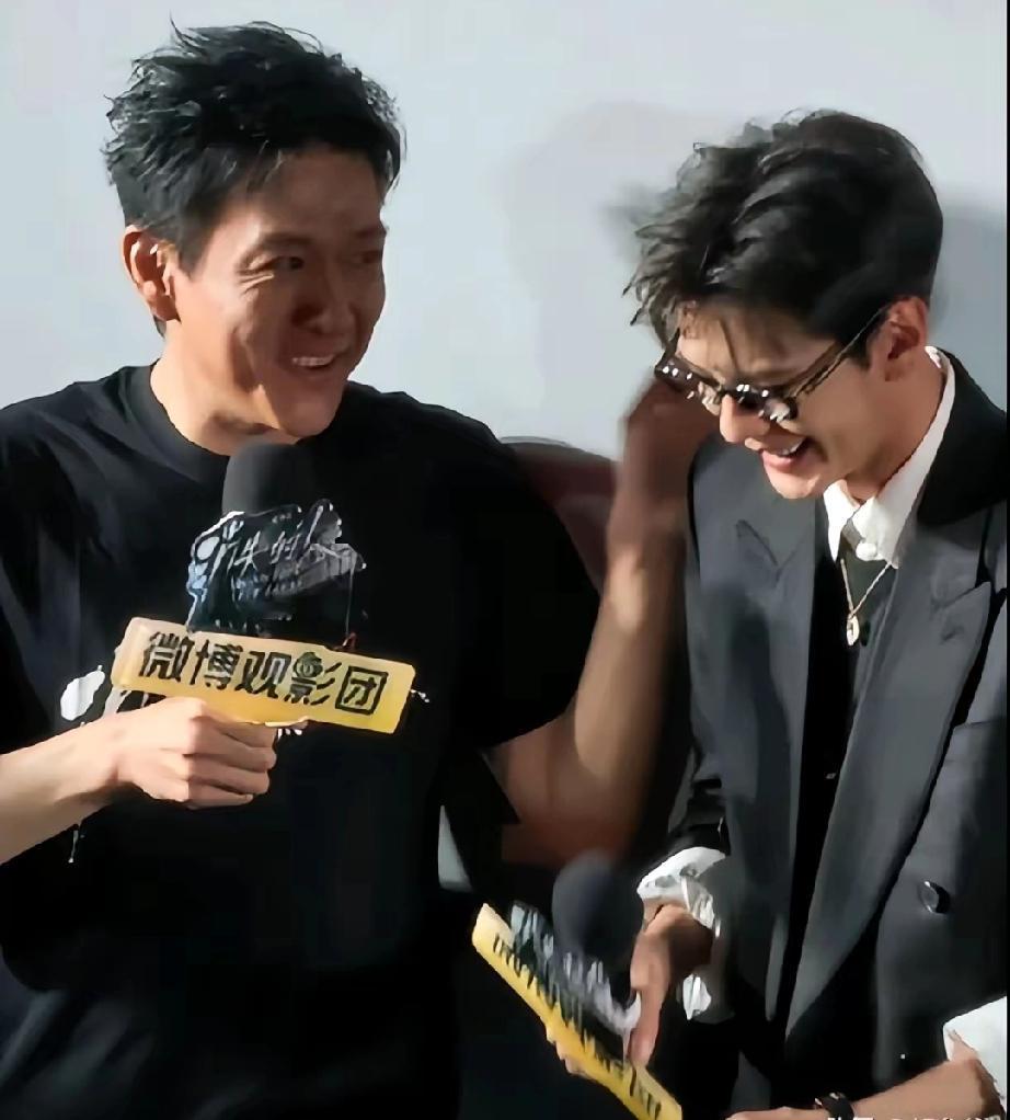 五一档王炸！《消失的人》首映礼炸场，郑恺刘浩存全员亮相4月29日，