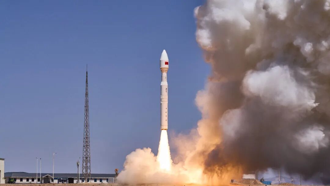 【我国成功发射一箭8星】北京时间2026年6月15日11时44分，我国在东风商