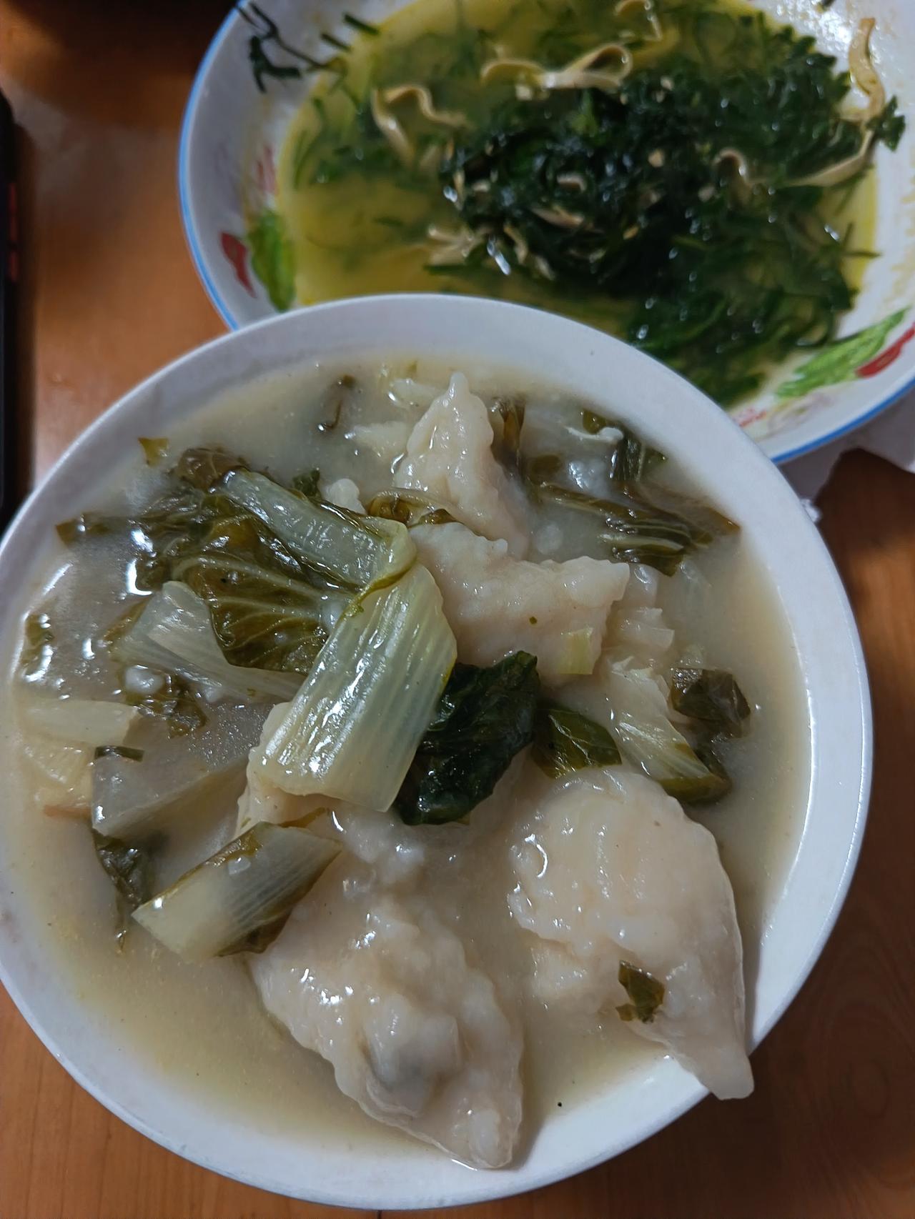 面疙瘩！天天晚上吃米饭，今天老伴让我换换口味，做了不常吃的小菜面疙瘩