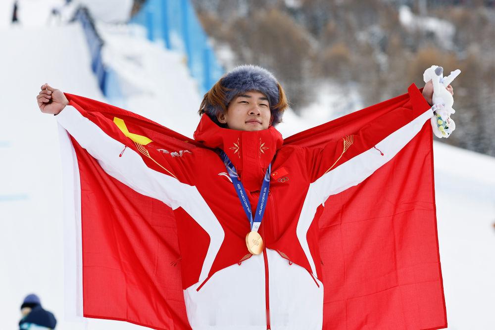 苏翊鸣呼吁HPV健康接力健康不分性别，预防不分你我。跟着苏翊鸣一起，重视HPV防