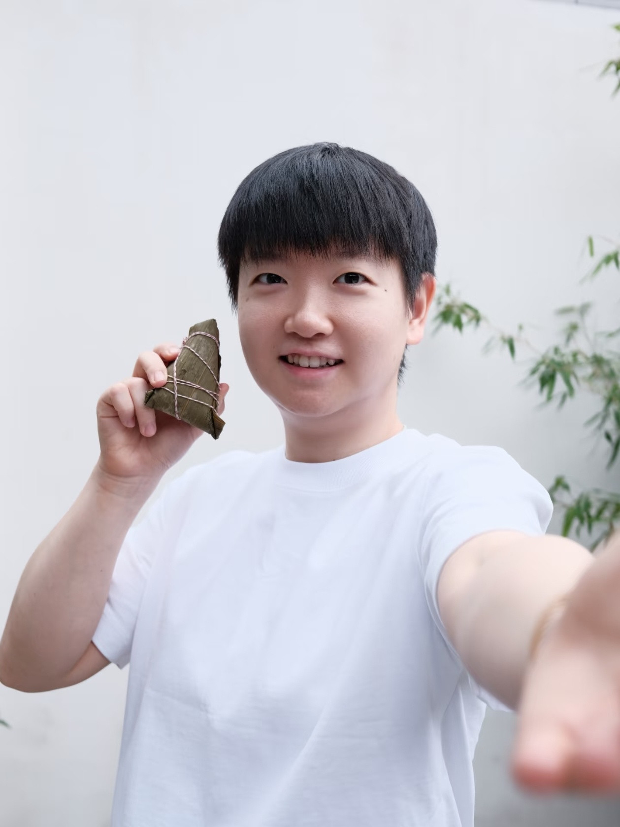 乒颜一不解释 ​​​