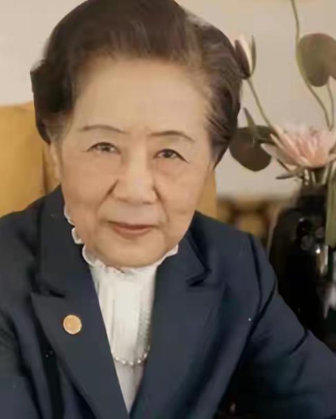 1973年，女科学家吴健雄回国，见到周总理后：我有句话不知道该不该说，周总理顿了