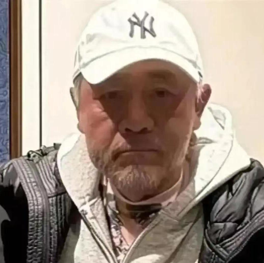 正月十五晚上朋友参加一个聚会，遇到了70岁的老明星陈宝国，据说席间谈到家事，他愁