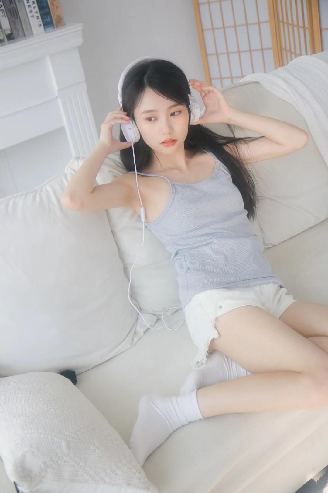 少女摄影|NO.0225期清纯少女室内写真