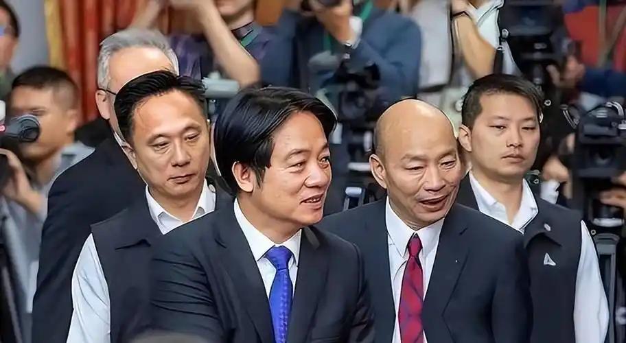 赖清德民调大涨7.4个百分点，杜圣聪点破关键：“民众不见得喜欢民进党，但非常不喜