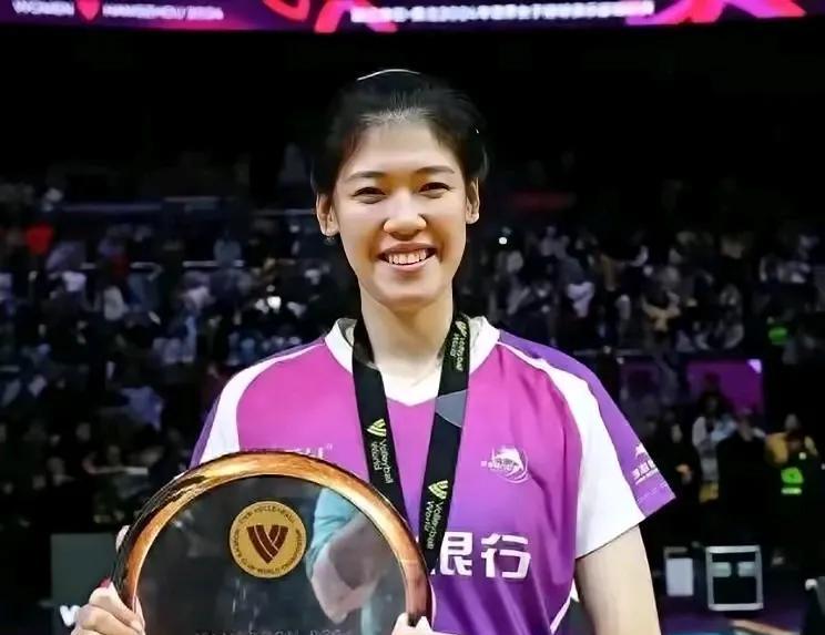 实话实说，为什么李盈莹的横空出世打碎了一些人的南柯一梦！本来不想多说，但因为是