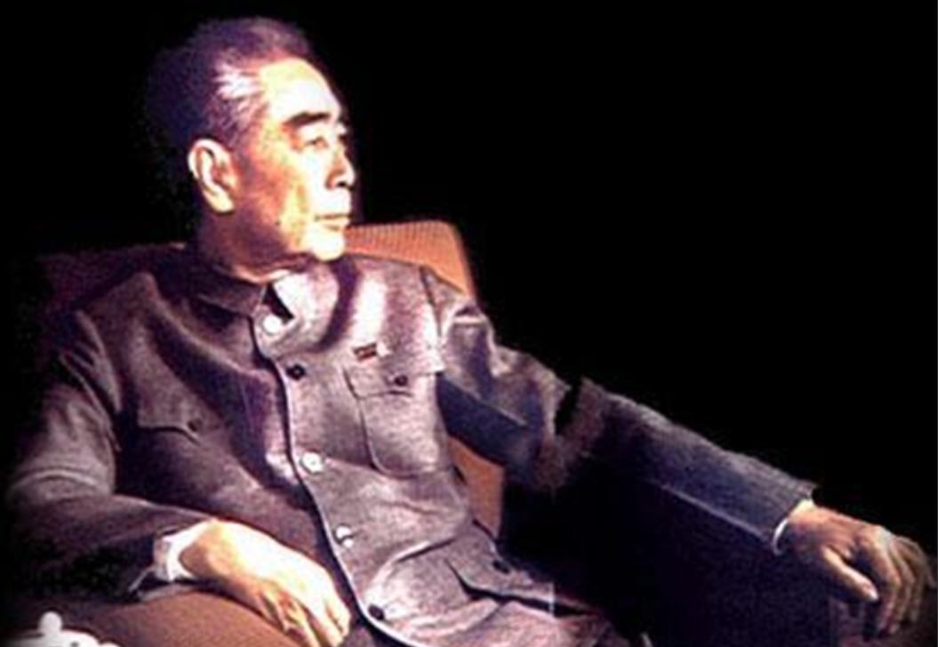 周总理在晚年之际，曾回忆起自己的母亲。周总理表示：“我的母亲是一个十分爽朗的人，