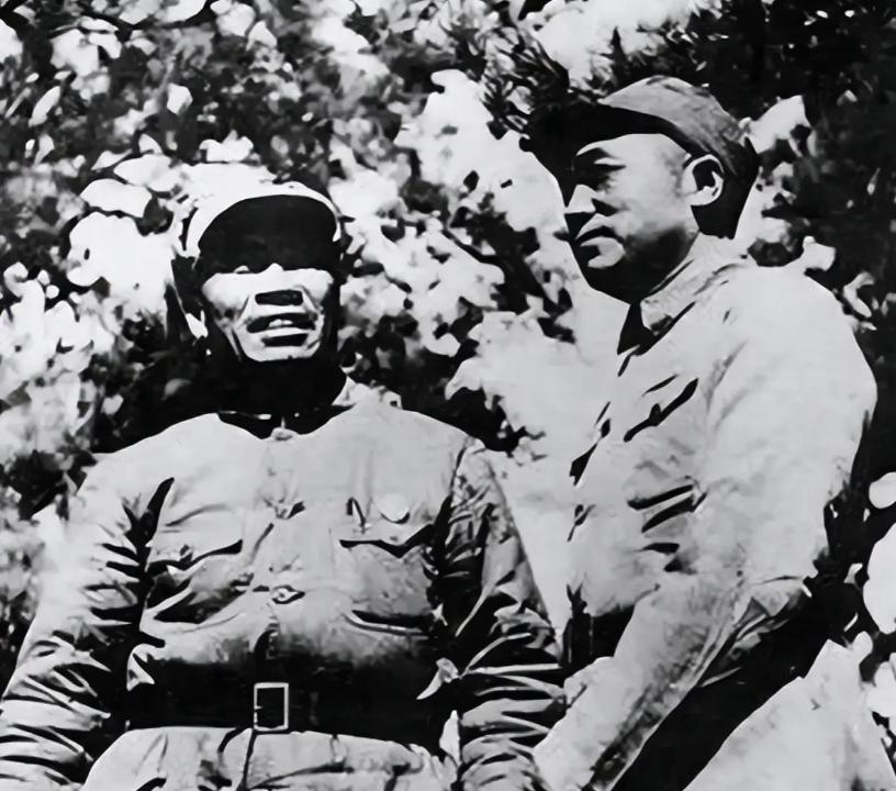 1942年，彭德怀的贴身警卫员突然自杀，未婚妻解释警卫员自杀是因为与她发生了不正