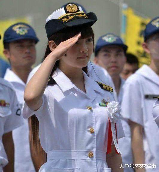 总兵力25万女兵2.8万, 入伍要求很奇葩, 很多女兵表示接受不了