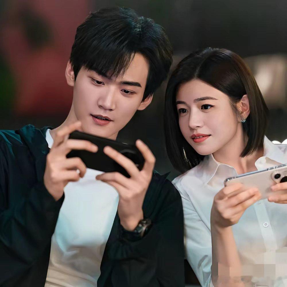 看完《狙击蝴蝶》大结局，心里只有两个字：震惊😱怎么也没想到他们会是这样的结局。