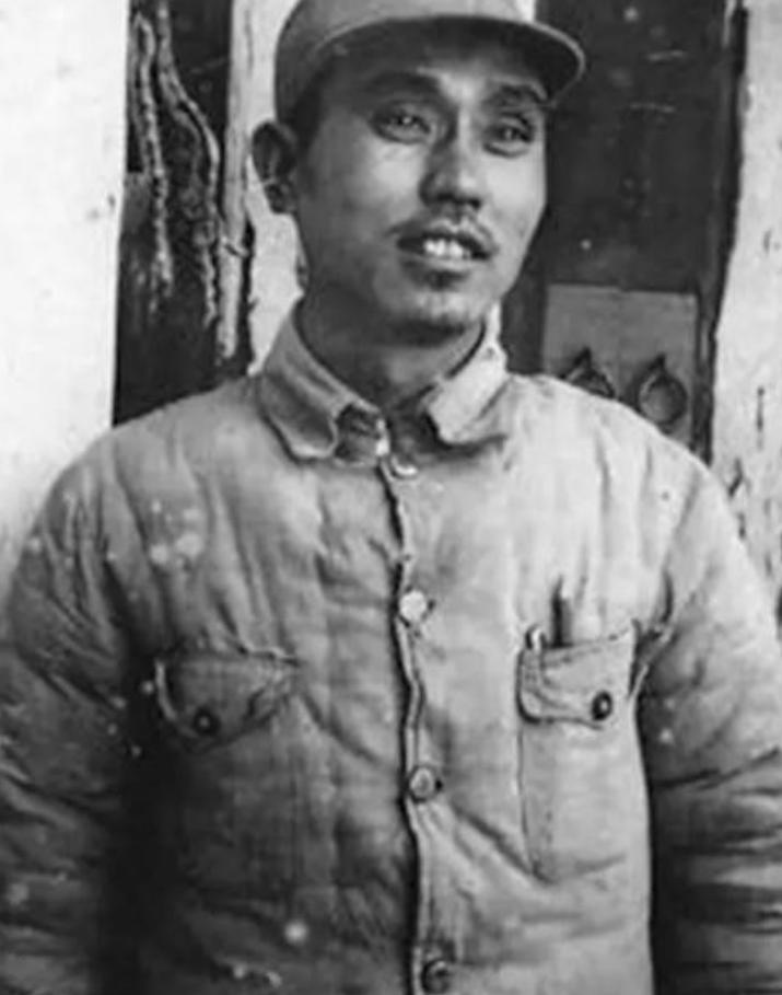 🌞1949年，陈赓在上海见到了小姨子，多年不见，小姨子出落的亭亭玉立，已长