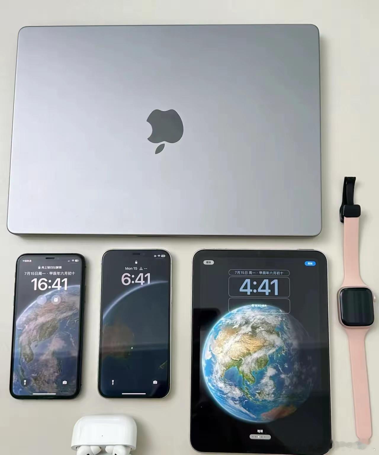 苹果用户几乎都有的一个共性，太对了。。。​用iPhone的人差不多都这样，用着用