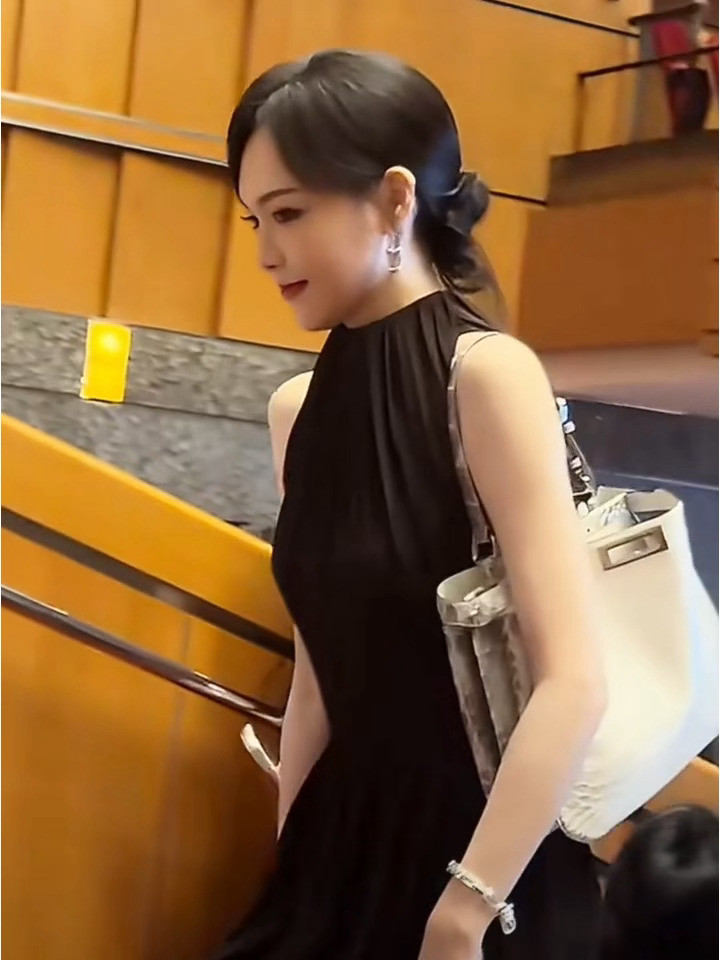 老糖去参加幼儿园活动这么美