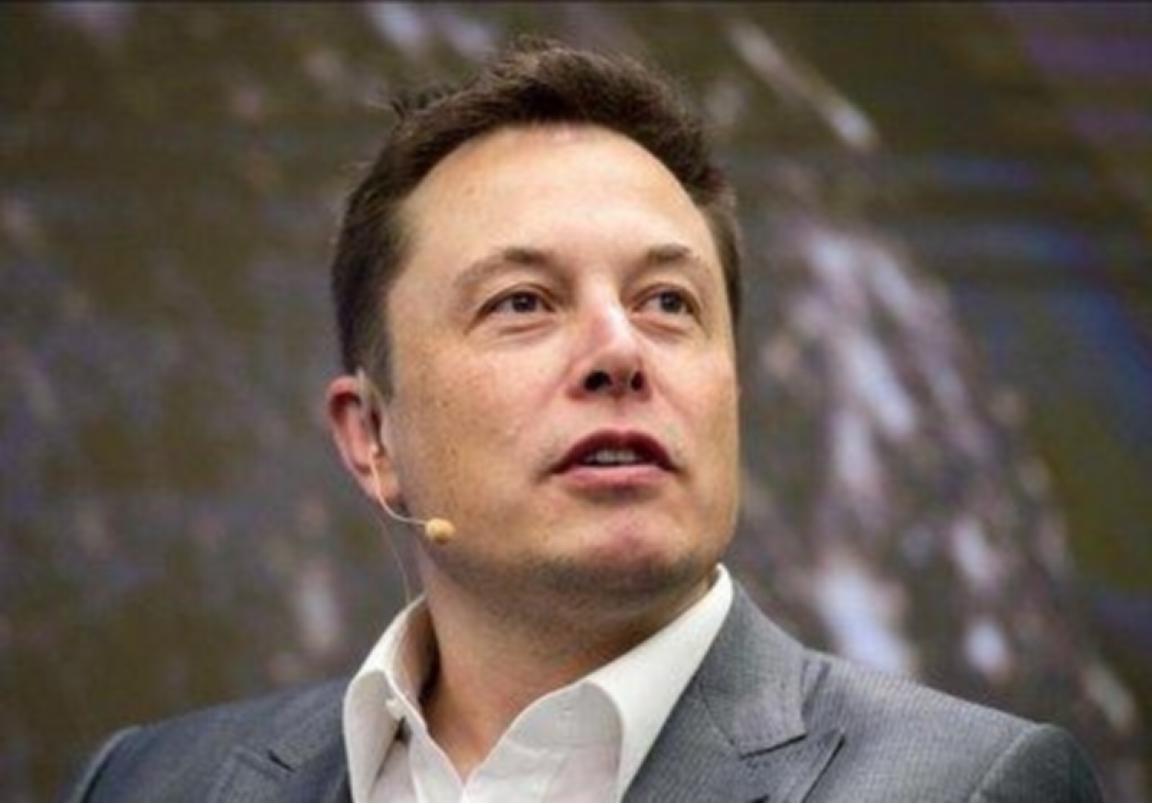 美国要变天了？马斯克再次严正警告：“如果未来爆发大国战争，美国定会在战争中落败。