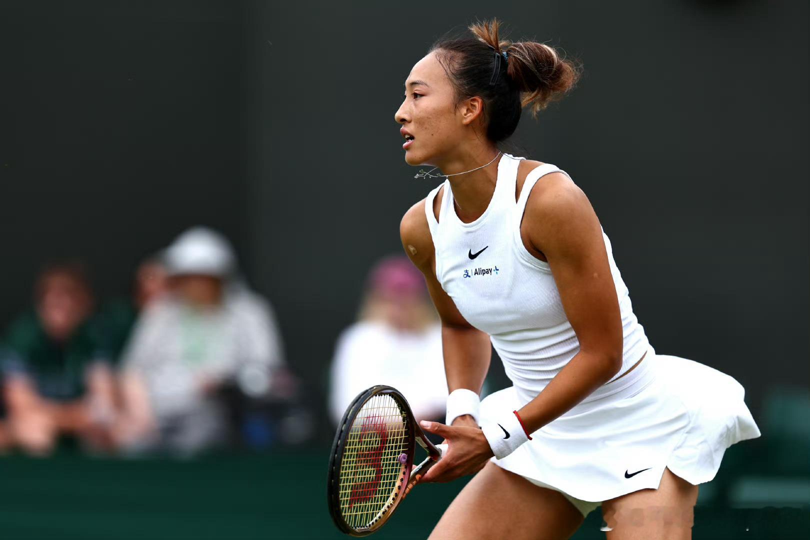🇬🇧WTA500女王杯🇨🇳郑钦文排进正选～这周用之前30+排名报名的