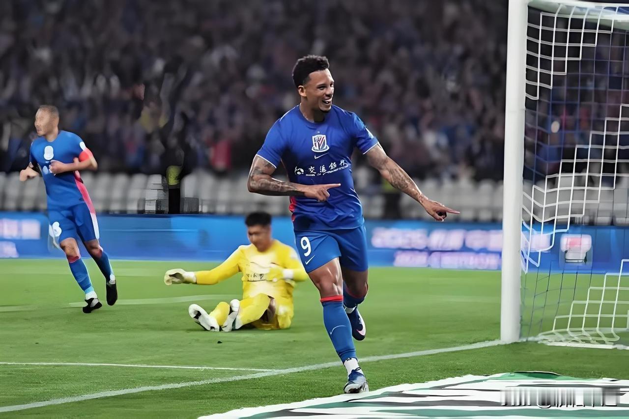 如果说进了7球的拉唐有可能成为申蓉大战的隐患点，这么说相信申花球迷会觉得不得劲。