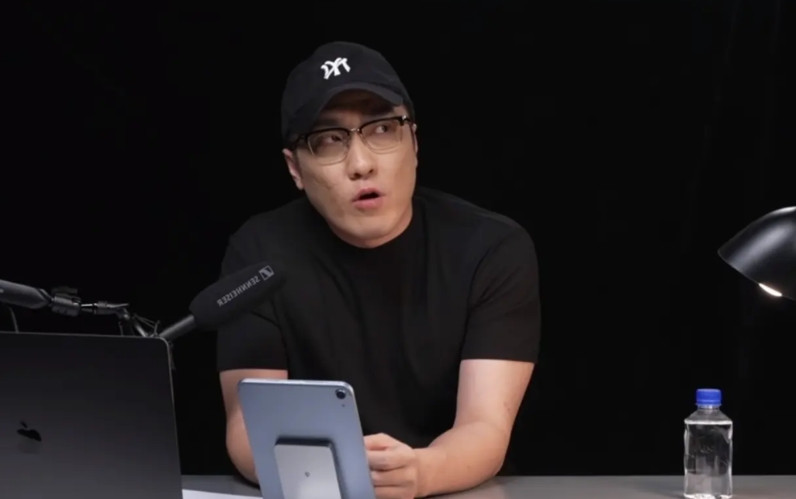 王自如直播谈在格力上班的感受:一、首先他说在格力上班的第一个感受就是纪律感