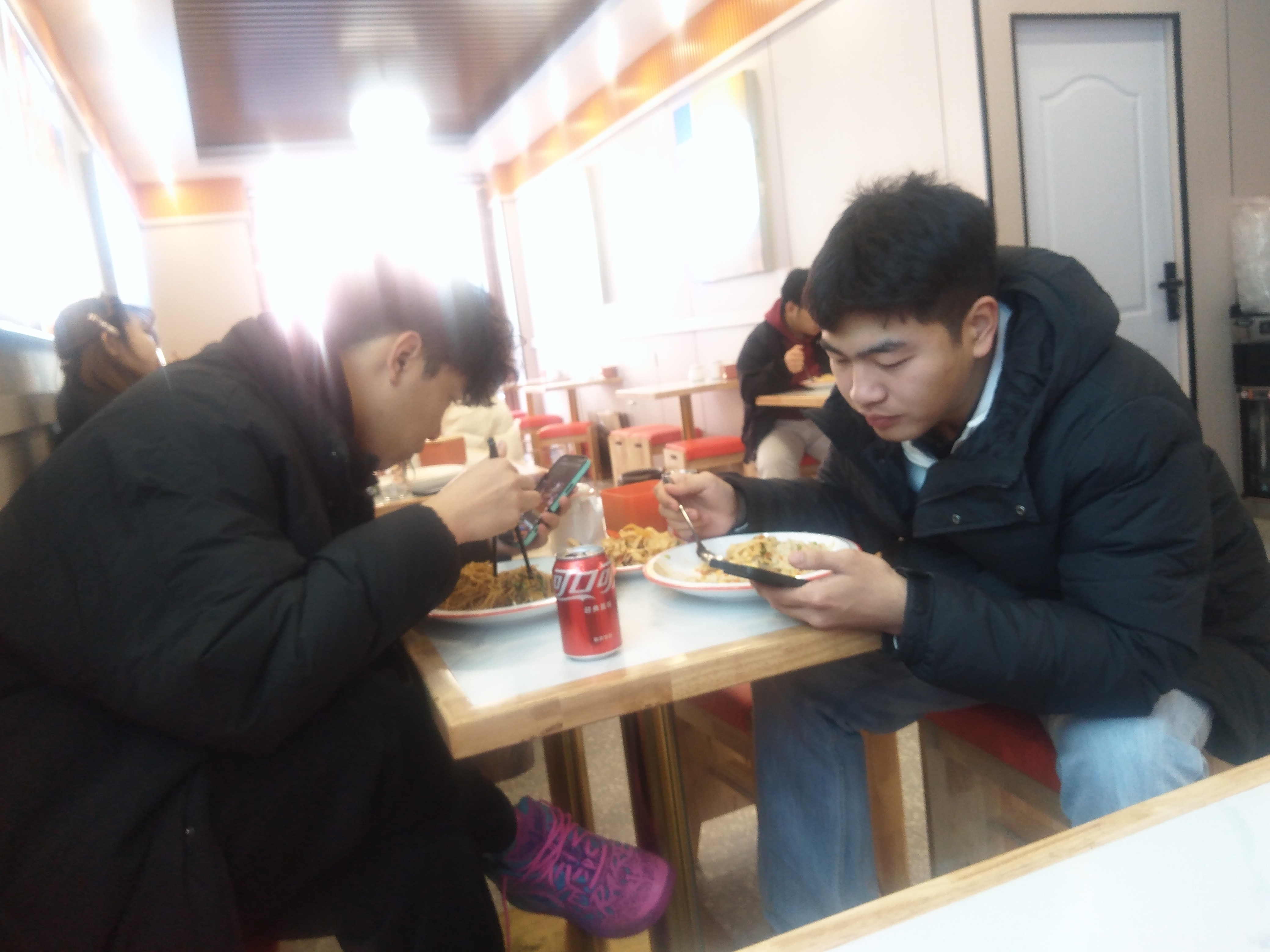 郑州街头兰州拉面馆促销手段