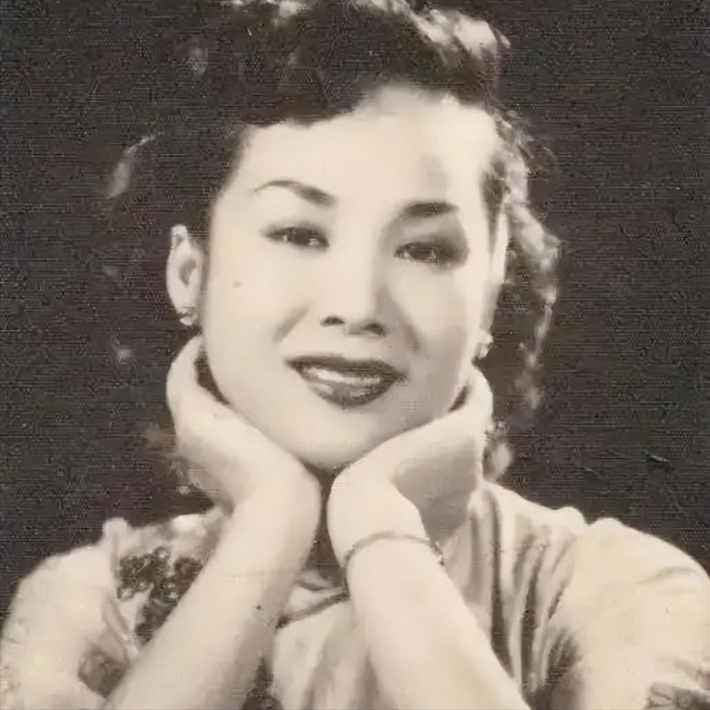 1936年，21岁嫁军阀做三姨太，5个弟弟却全是共产党；1948年她暗中送情报，