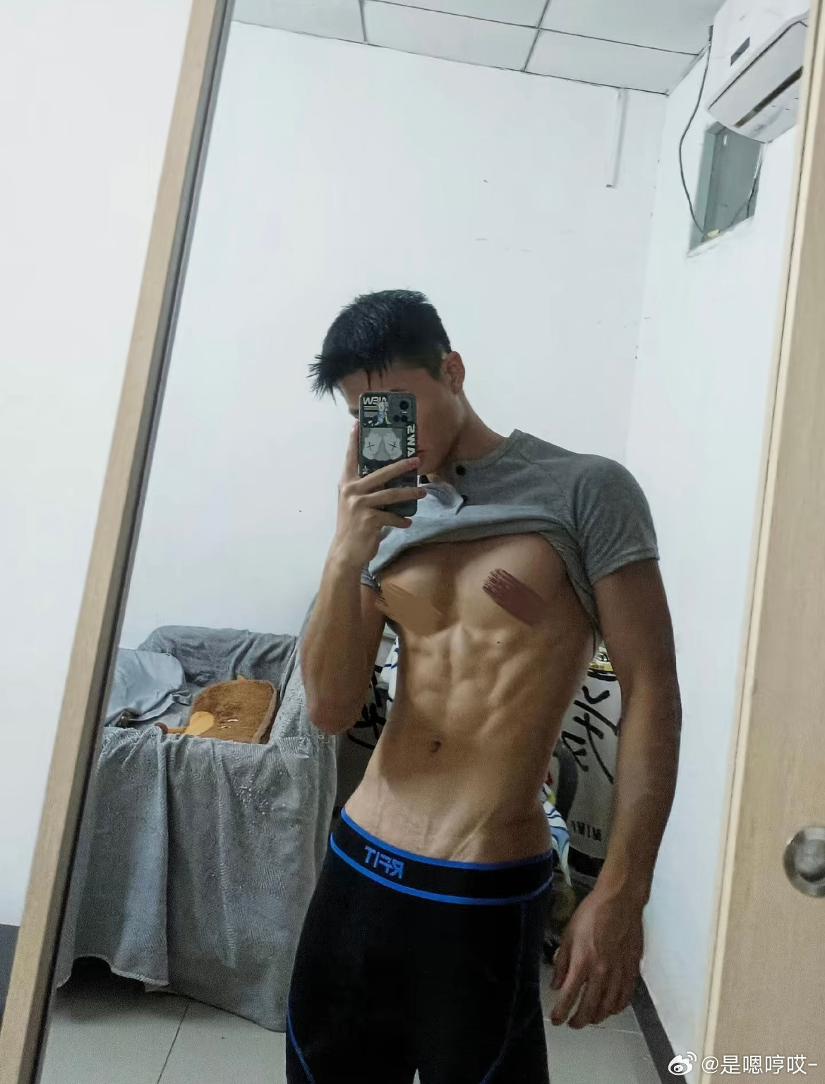 周一快乐健身张宏涛​​​