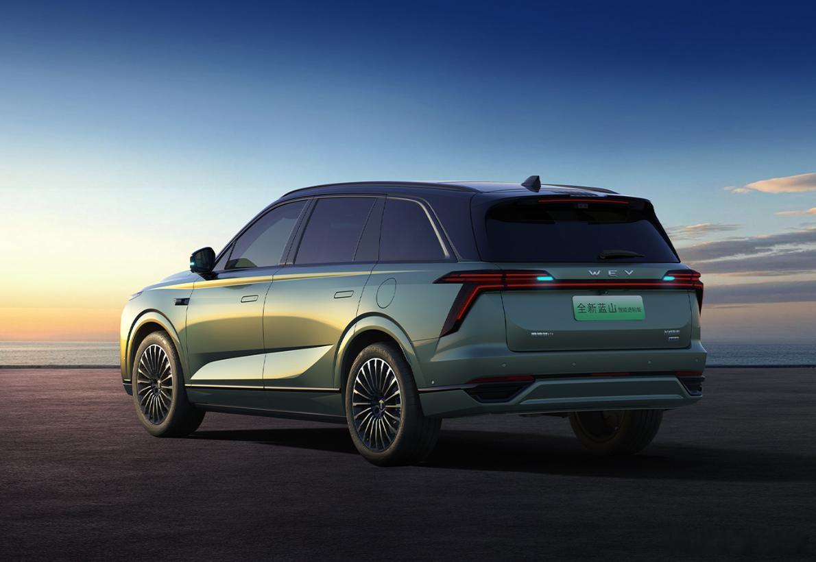 据晚点Auto披露，长城汽车已在内部宣布对魏牌进行组织调整：魏牌回归品牌公司