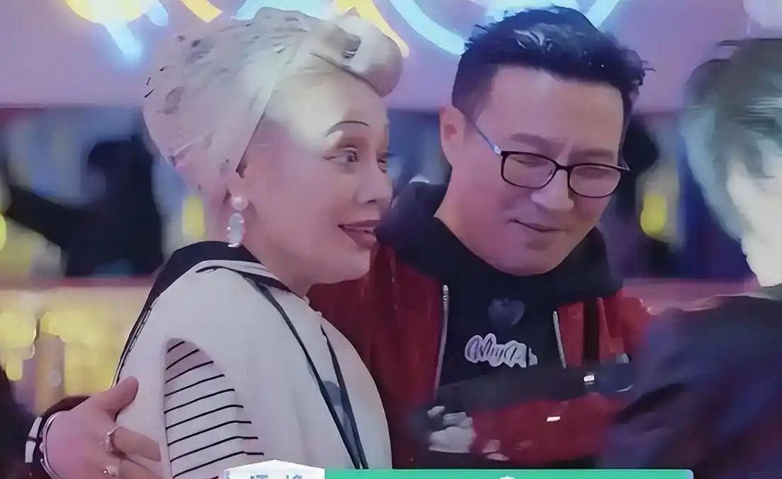 我有预感如果汪峰宁静真的在一起了那么宁静应该就是最后一任了就宁静这种性格，