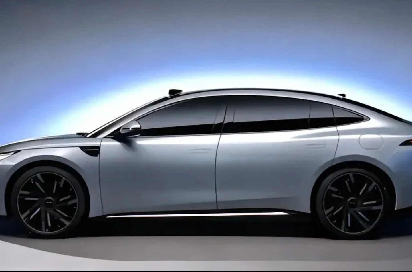 海洋旗舰轿车海豹083月5日的新品真多，图二是比亚迪海豹08还原图。