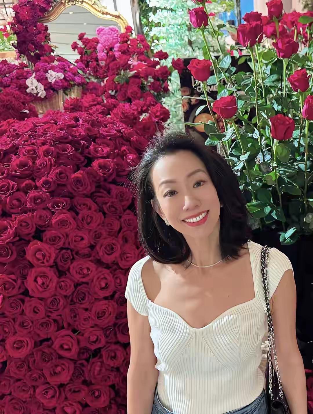 台湾女星吴辰君移居迪拜后，近日因中东战火波及当地生活而受到关注。她通过社交平台报