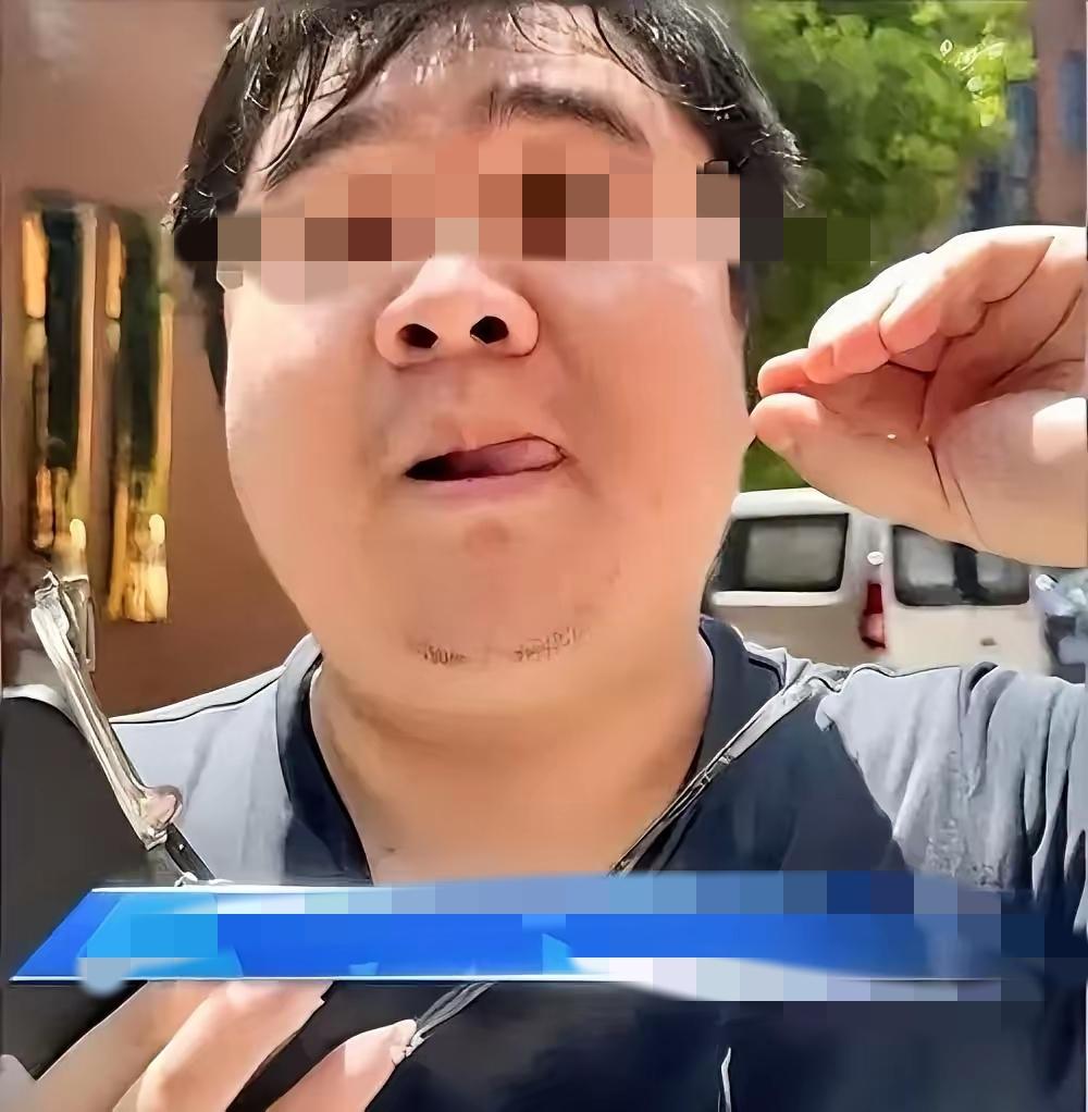 女儿踢球砸坏一盆花，对方张口就要7万2！杭州这位老爸的操作，真的太解气了！