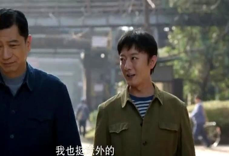 老模范年年涨工资，你猜今年谁掀了桌子？不是眼红的丁师傅，也不是背后运作的路