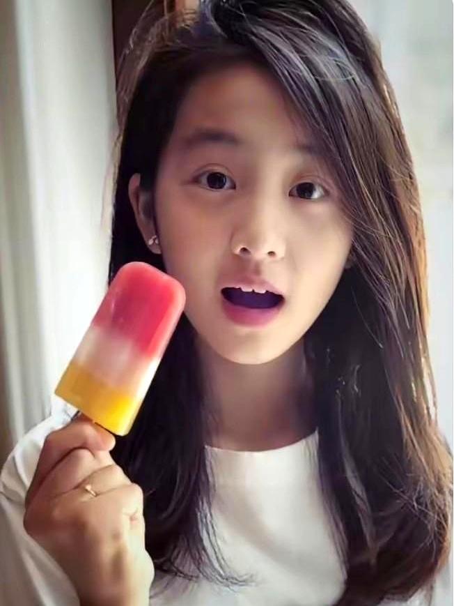 黄多多被全网“审判”了6年，黄磊孙莉为什么就是不出手？你可能都忘了，她13