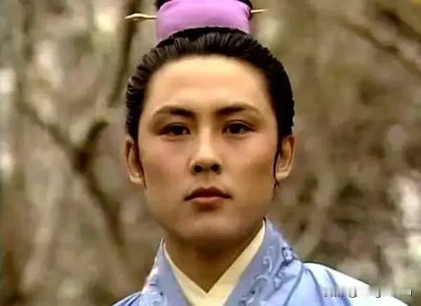 黛玉本来就跟贾琏是亲兄妹啊！属于姑舅兄妹。本来就是血缘上很亲的那种。