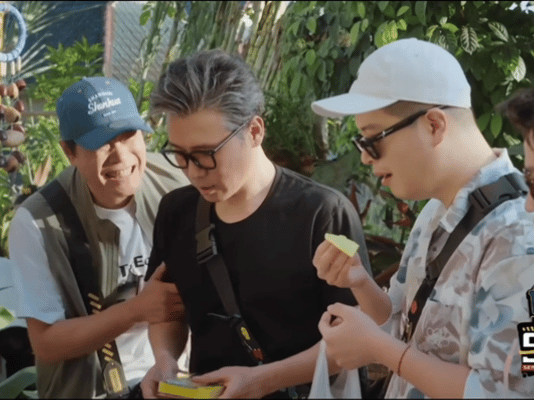 鹿晗王勉以为马頔罢录五哈五哈团日常互损名场面来袭！马頔轮滑笨拙模样惨遭全员吐槽，